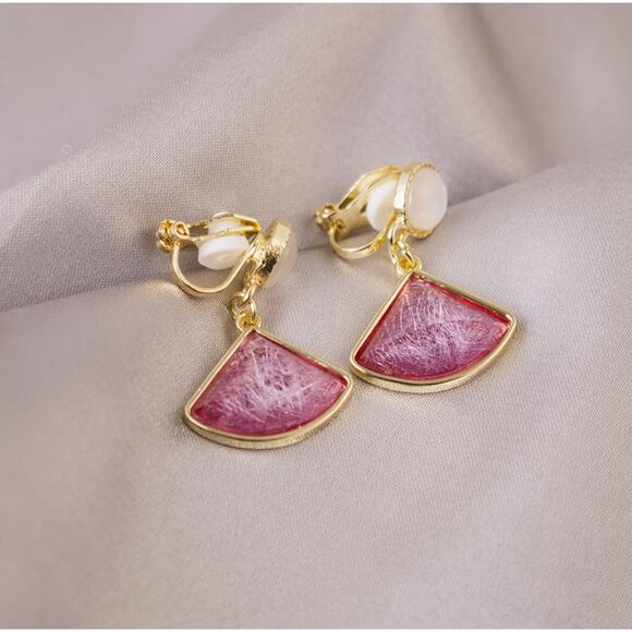 Clip on 1" small gold pink and white dangle earrings - Picture 1 of 4